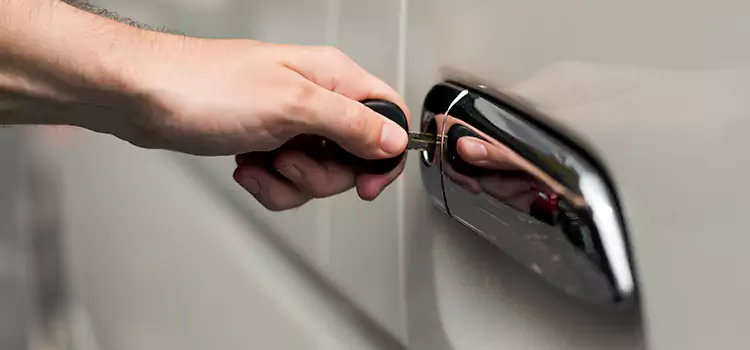Why Choose Our Auto Locksmith Team in Farmington, MN?